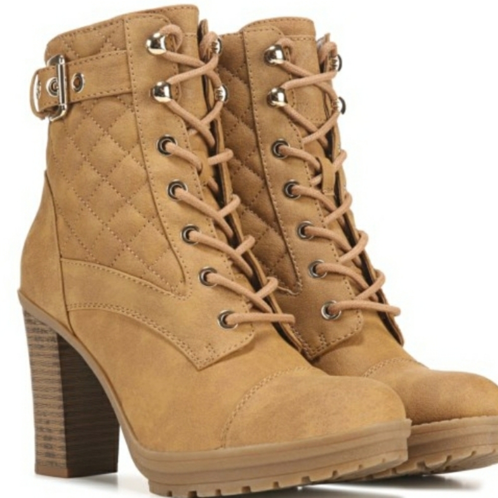 NWOT Hiker Heels